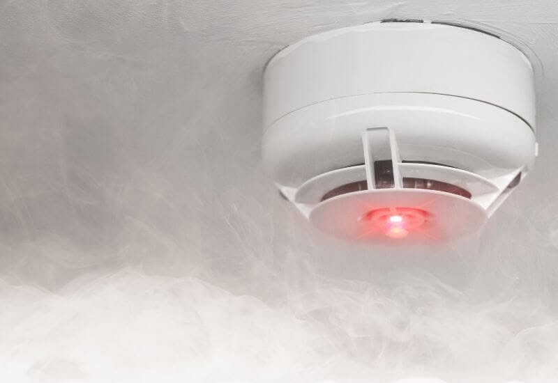 Scopri di più sull'articolo Sistemi di rilevamento e allarme antincendio